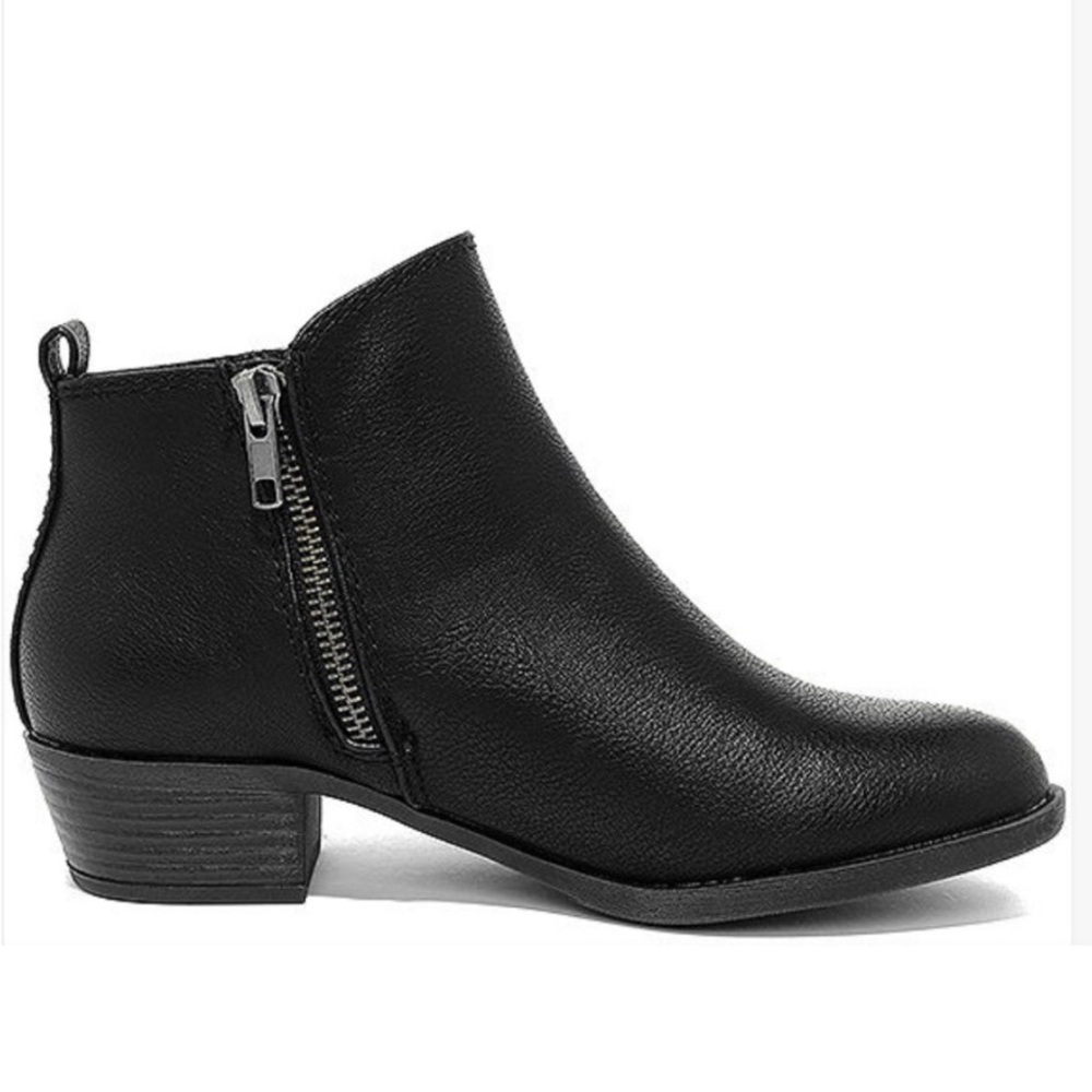 Madden Girl, Black Boleroo Ankle Booties, Size 8.5